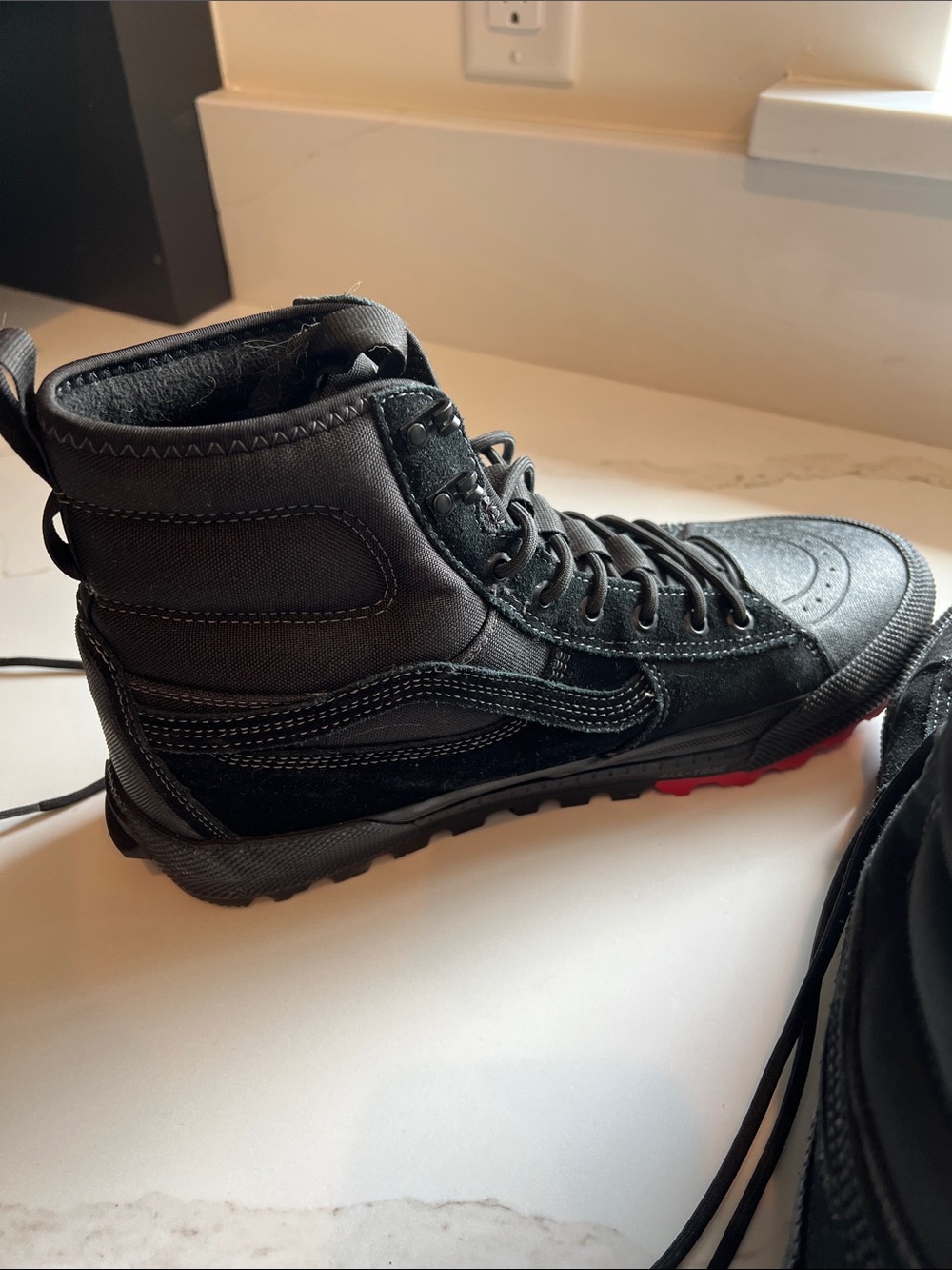 MTE Sk8-Hi GORE-TEX Insulated Boot - Picture 6 of 8